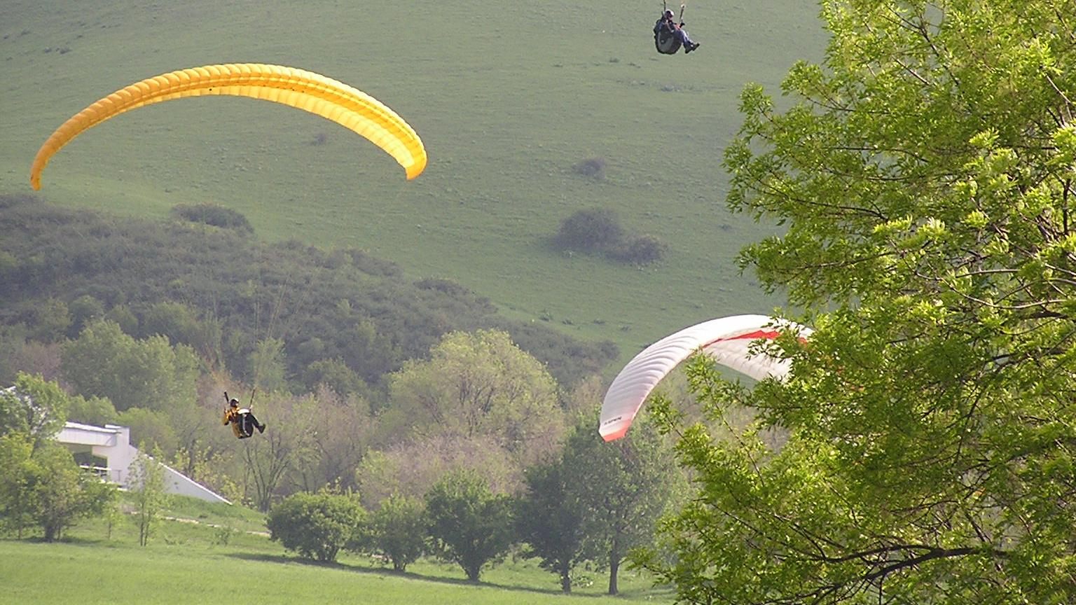 Paragliding